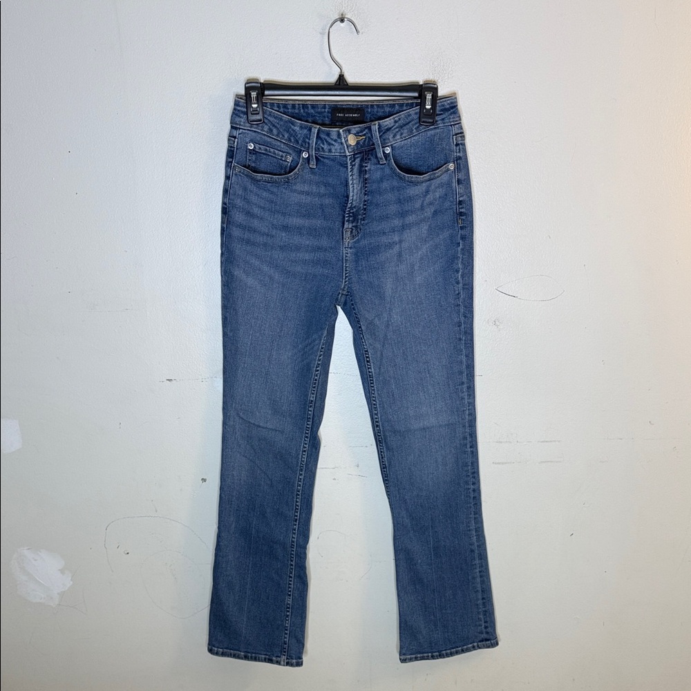 Free Assembly High Rise Boot Cut Classic Blue Denim Jeans Size 6 Short